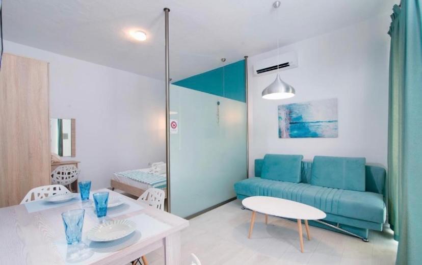 Lena Apartments 3 Potos Extérieur photo
