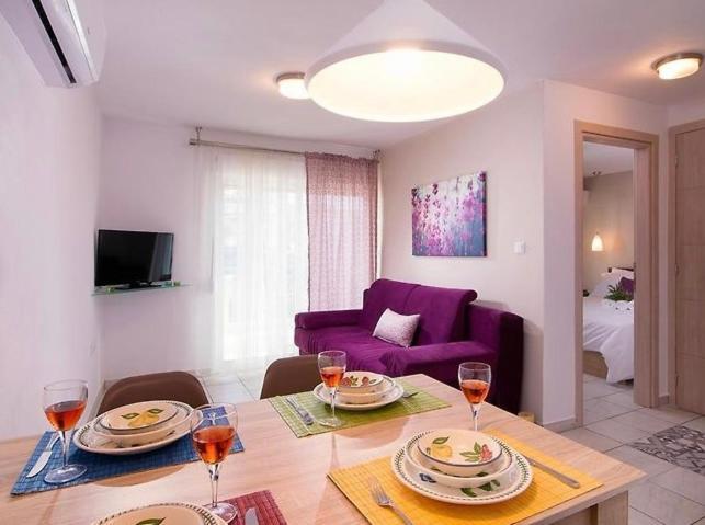 Lena Apartments 3 Potos Extérieur photo